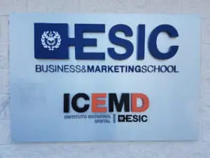 ESIC: Escuela de Negocios y Centro universitario